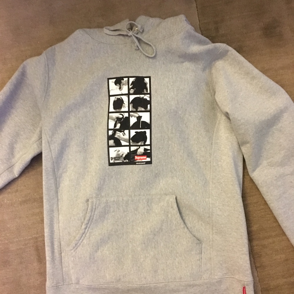 Supreme hoodie